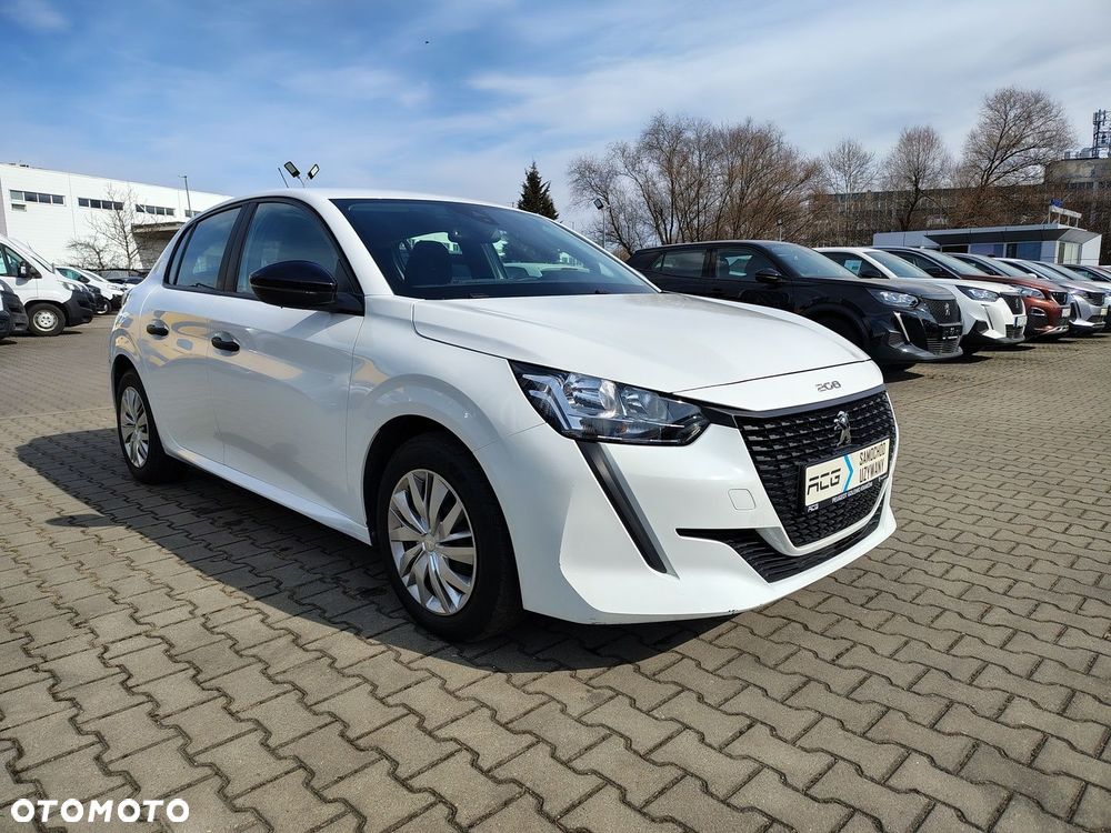 Peugeot 208 - 1