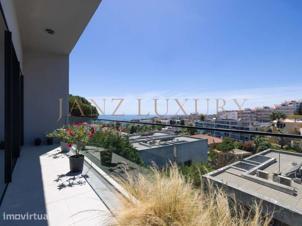 Moradia T4 Contemporânea com Vista Mar Total e Rooftop | Paço de Arcos - Grande imagem: 2/58