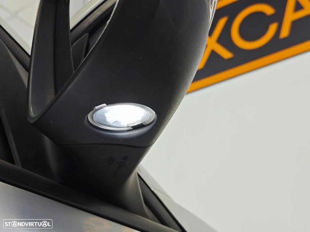 Ford Focus 1.0 EcoBoost ST-Line - 24