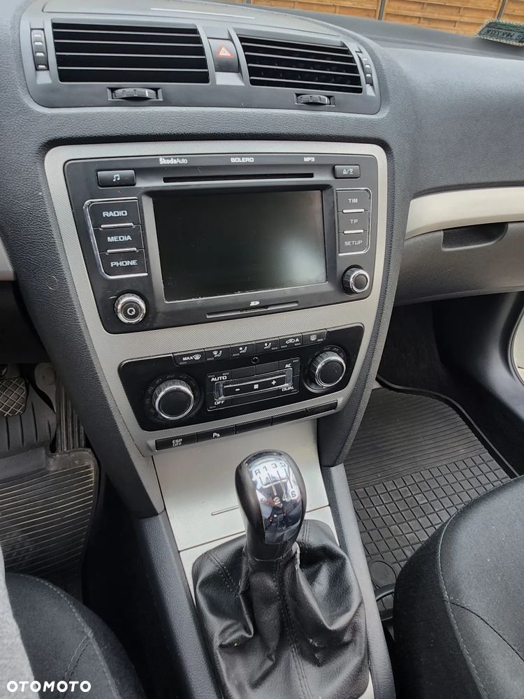 Skoda Octavia 1.8 T FSI Ambiente - 10