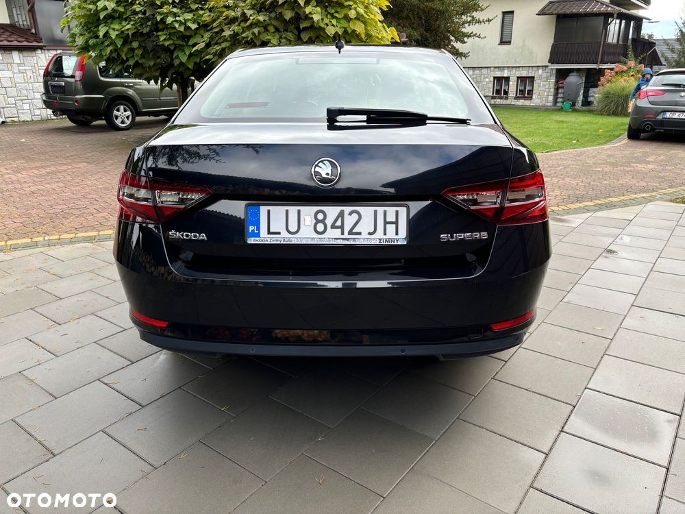 Skoda Superb 2.0 TDI Ambition DSG - 13