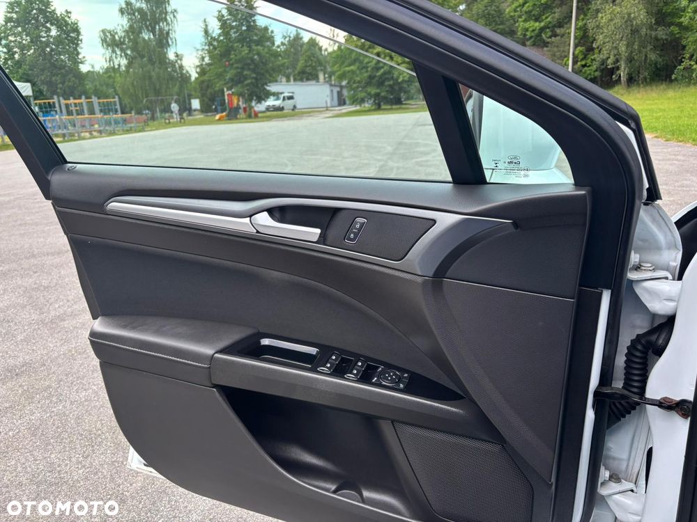 Ford Mondeo - 15