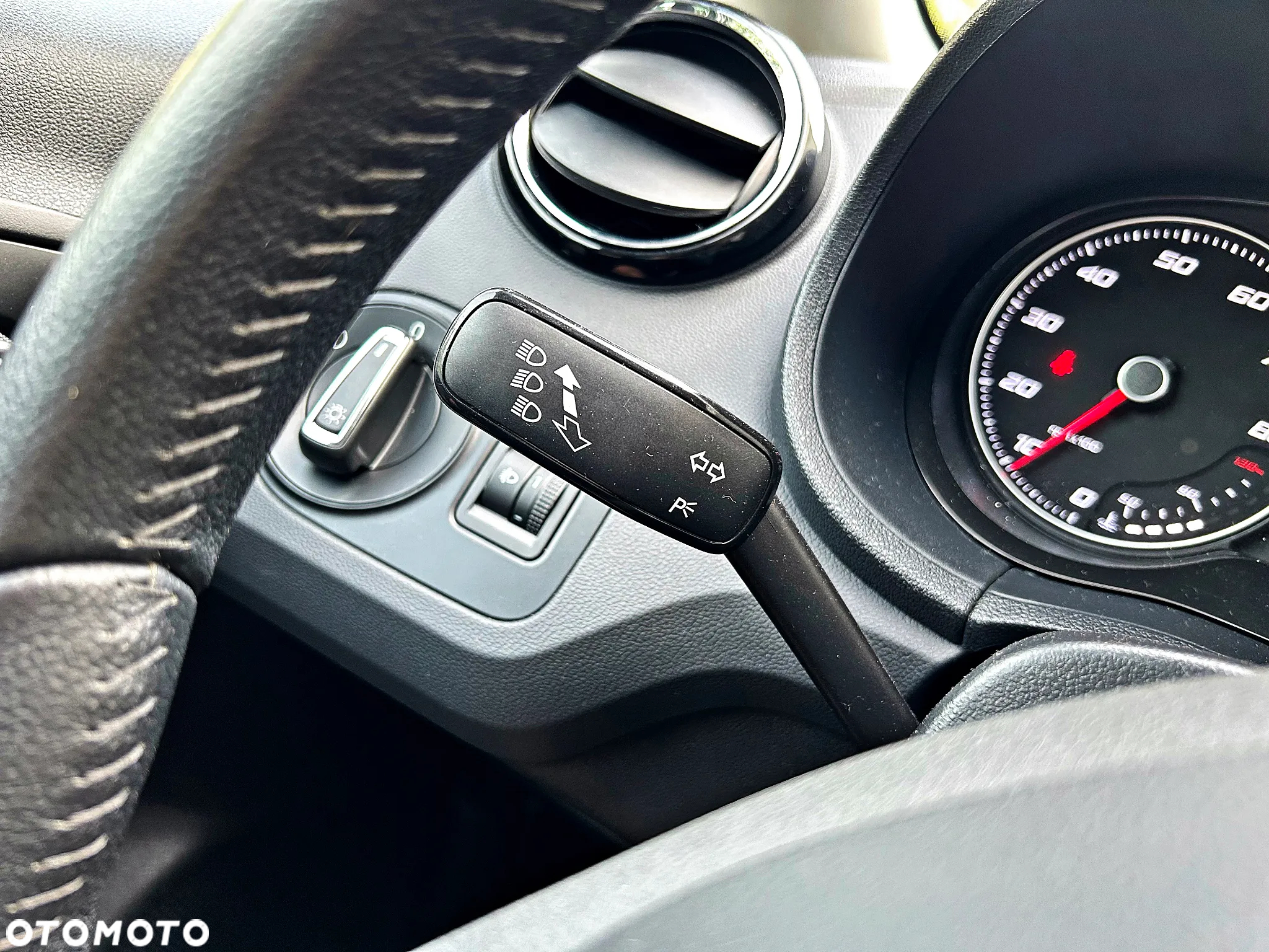Seat Ibiza SC 1.2 TSI FR - 32