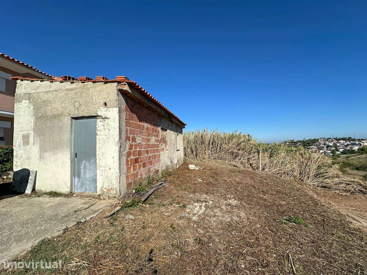 TERRENO URBANO - Grande imagem: 3/10
