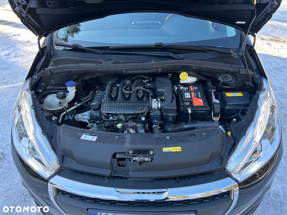 Peugeot 208 1.2 PureTech GPF Signature S&S - 19