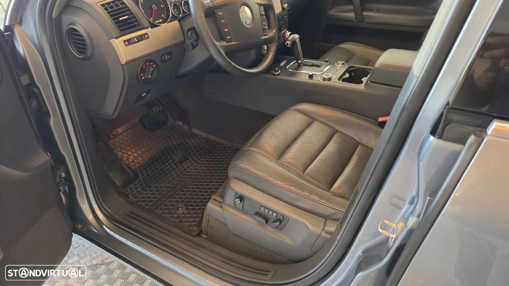 Volkswagen Touareg 3.0 TDI V6 Tiptronic — fotografia 39