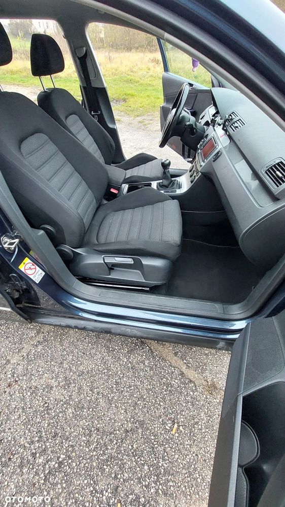 Volkswagen Passat 2.0 TDI DPF Comfortline - 17