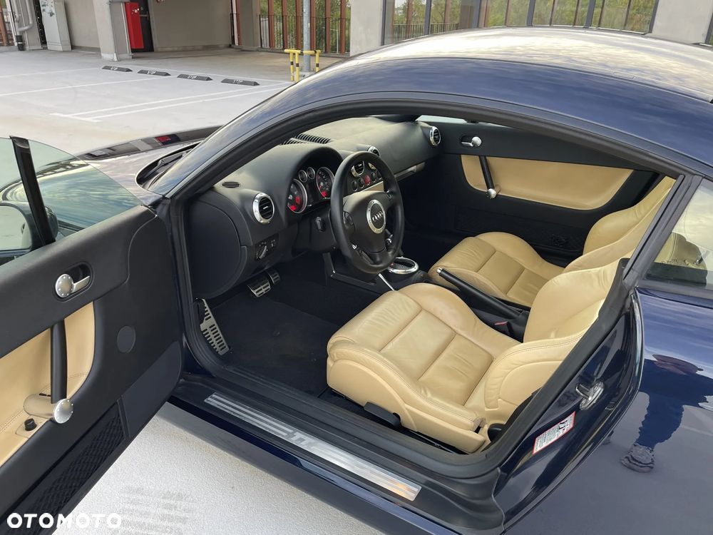 Audi TT Coupé - 15