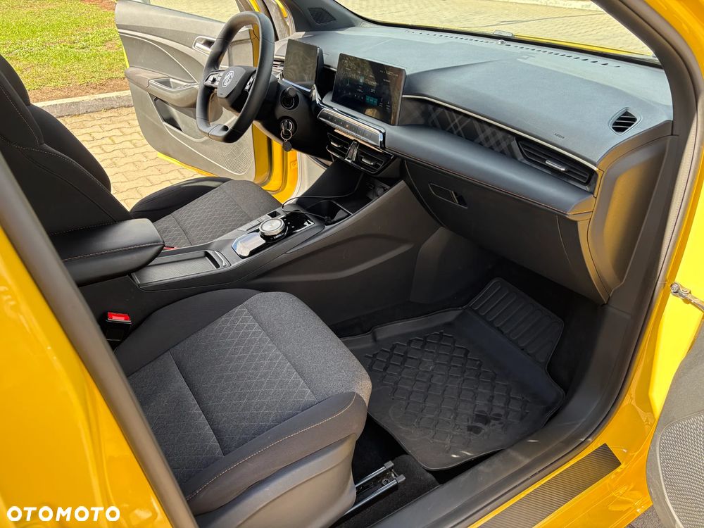 MG MG3 1.5 HEV+ Standard - 12