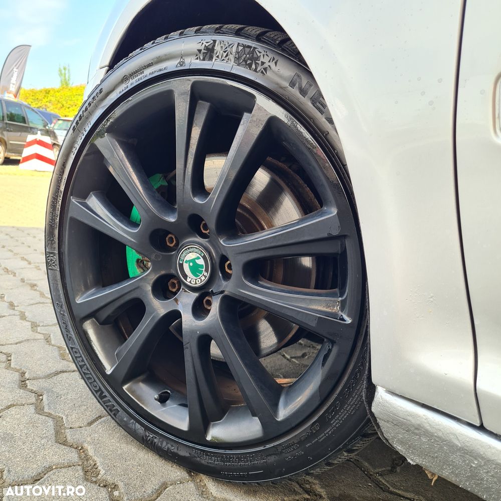 Skoda Octavia 2.0 TFSI RS - 9