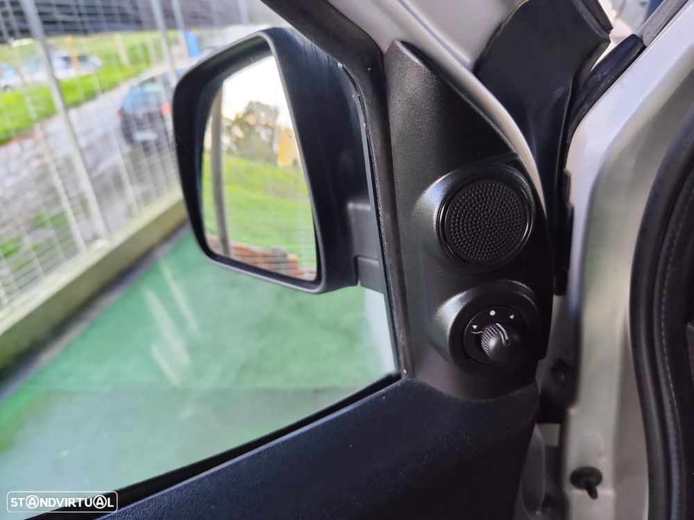 Fiat Doblo 1.3 M-Jet 7L Start&Stop - 20