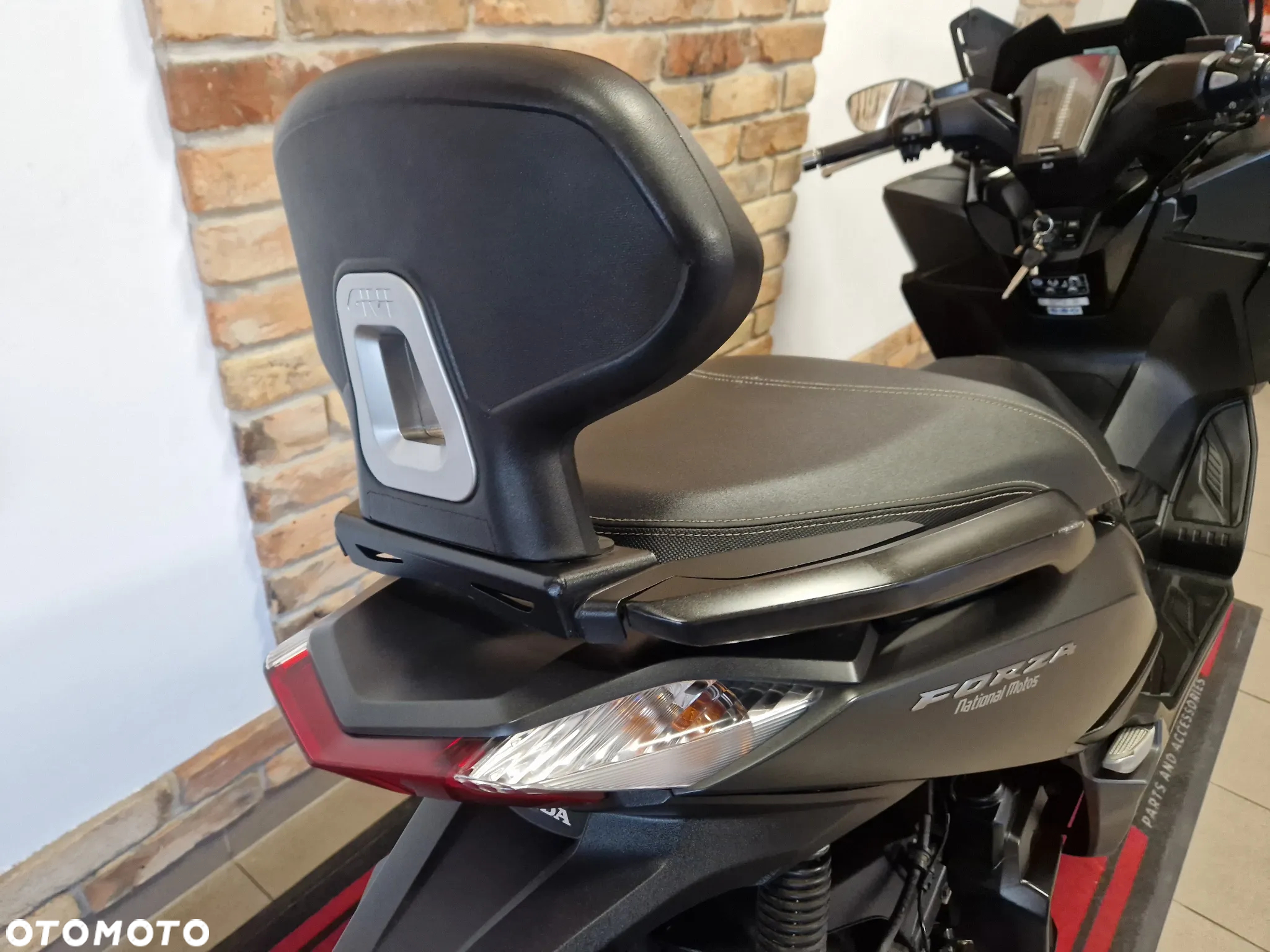 Honda NSS - 26