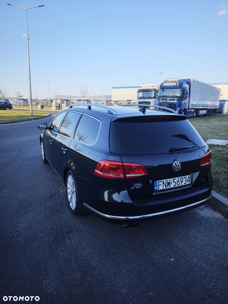 Volkswagen Passat 2.0 TDI DPF DSG Highline - 2