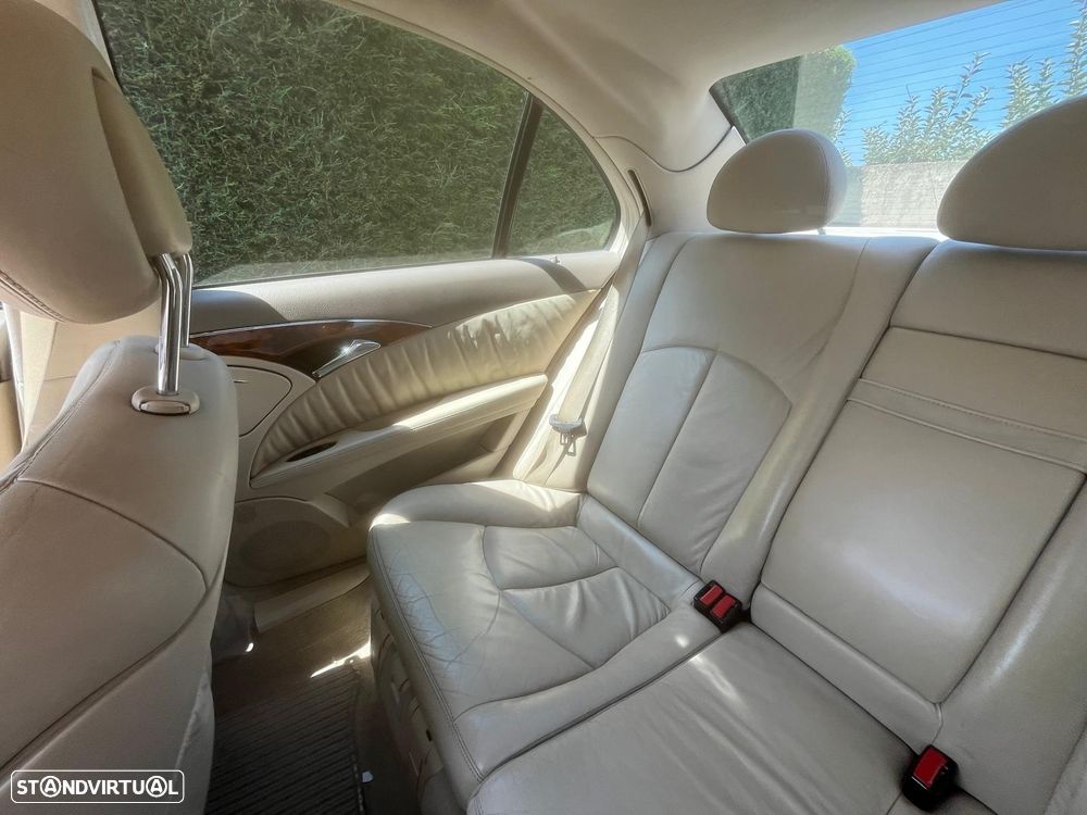 Mercedes-Benz E 220 CDI Avantgarde DPF - 17