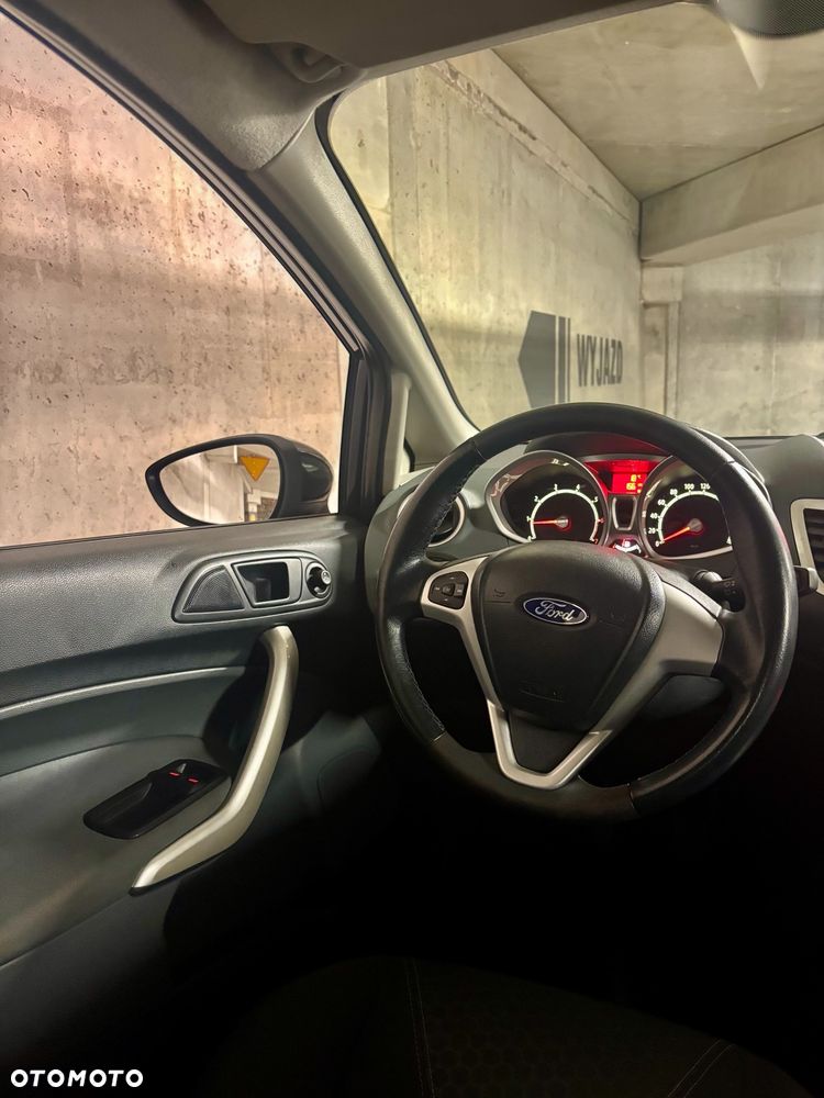 Ford Fiesta - 17