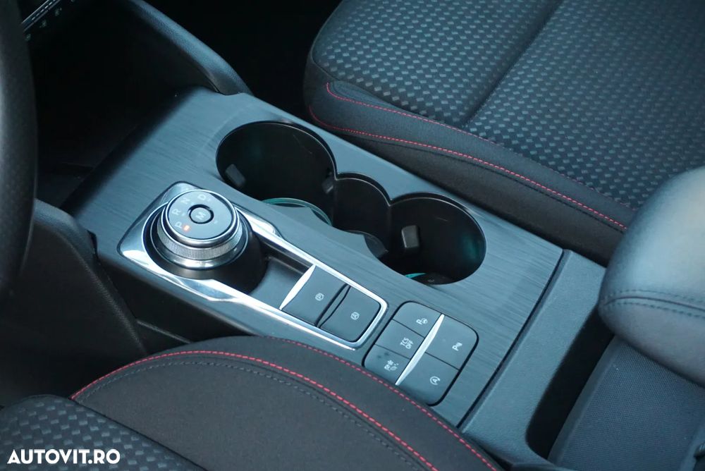 Ford Focus 1.5 EcoBlue Start-Stopp-System Aut. ST-LINE - 6