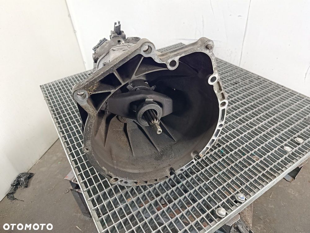 SKRZYNIA BIEGÓW MANUALNA 5 BMW 3 E36 S5D 250G 1.6 8V - 4