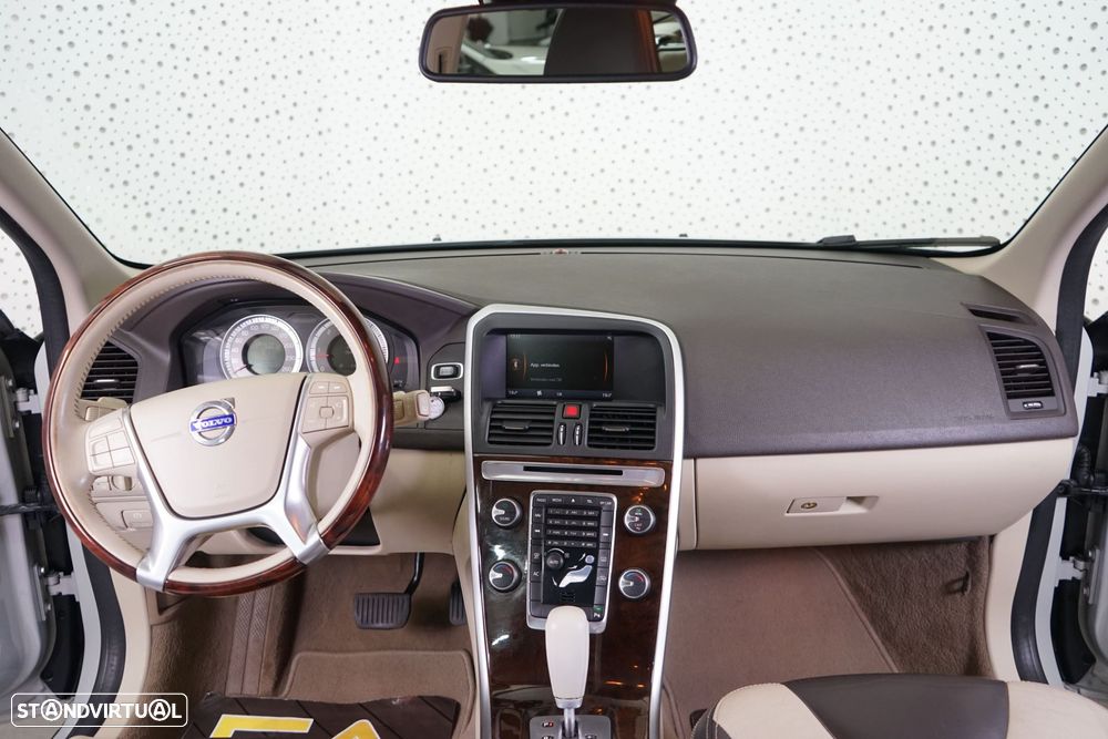 Volvo XC 60 2.0 D3 Summum Geartronic - 17