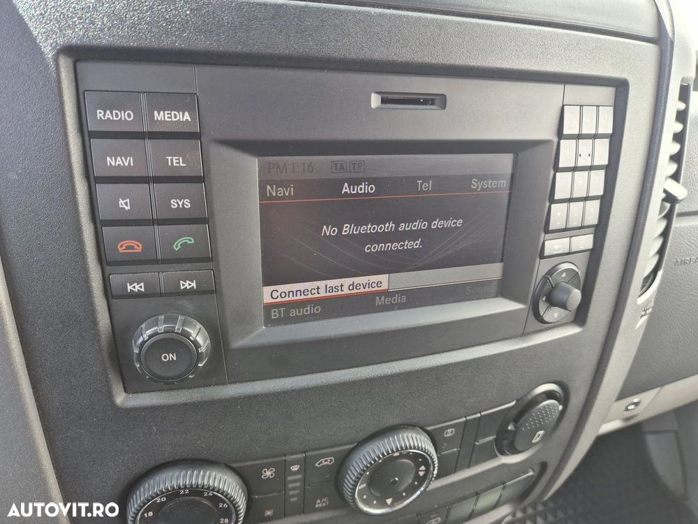 Volkswagen Crafter 35 MR Furgon 2.0 tdi - 16