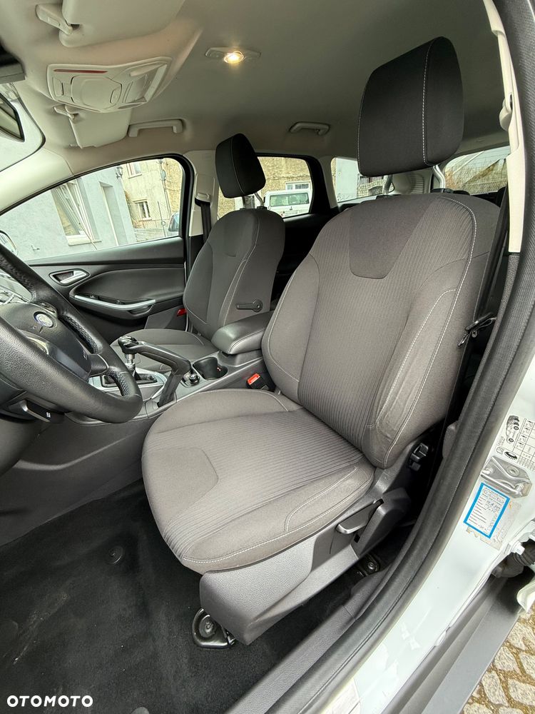 Ford Focus 1.6 TDCi DPF Start-Stopp-System Titanium - 9