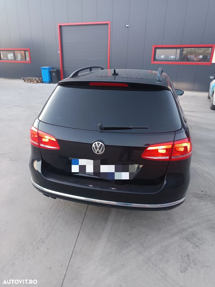 Volkswagen Passat - 2