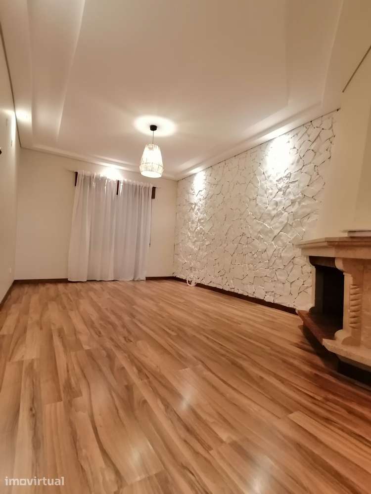 265.000 € | 90 m² | T2 | Excelente estado de conservação - Grande imagem: 2/24