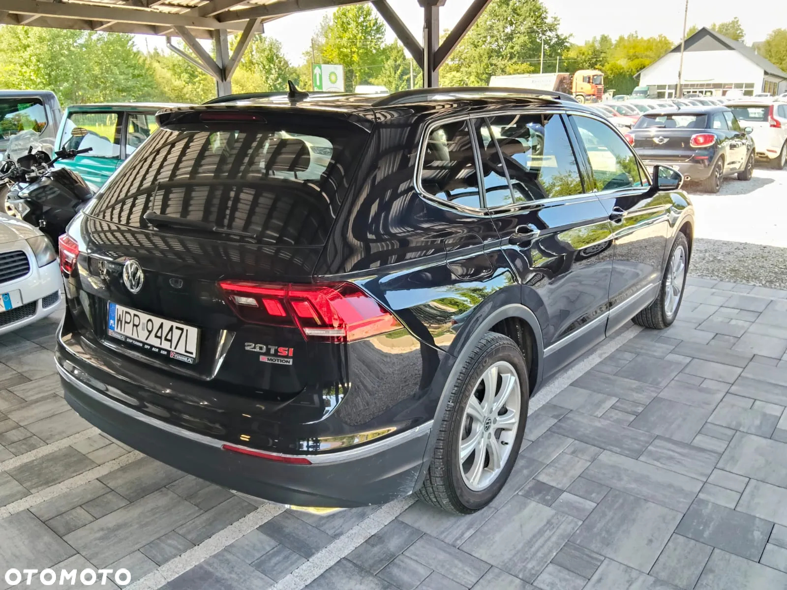 Volkswagen Tiguan - 3