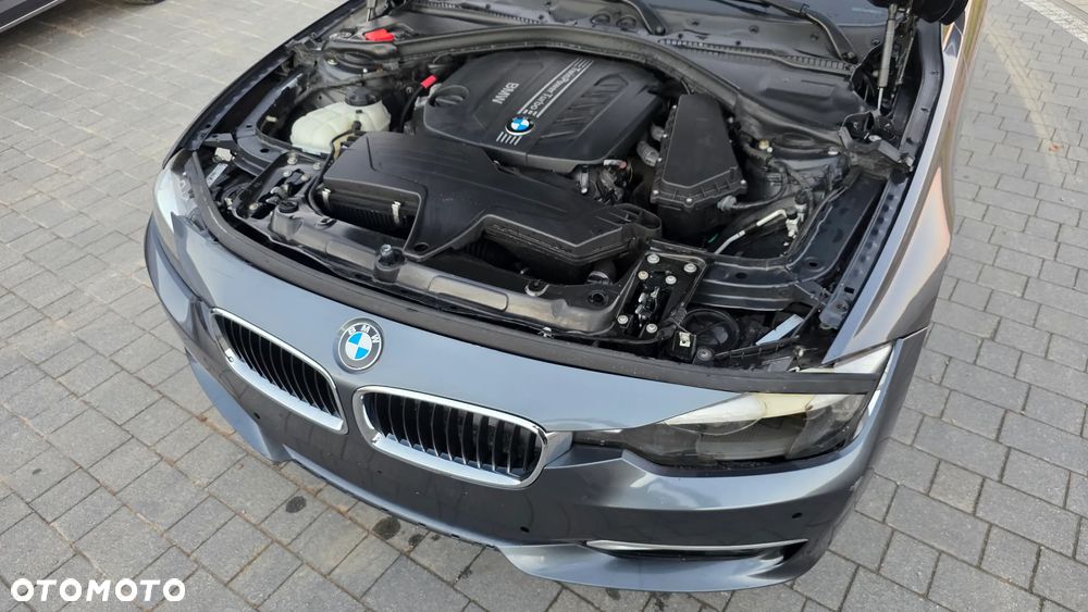 BMW Seria 3 320d xDrive - 19