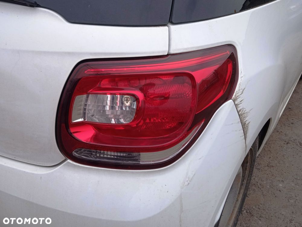 Lampa Lewa Prawa Tylna Citroen DS3 - 2