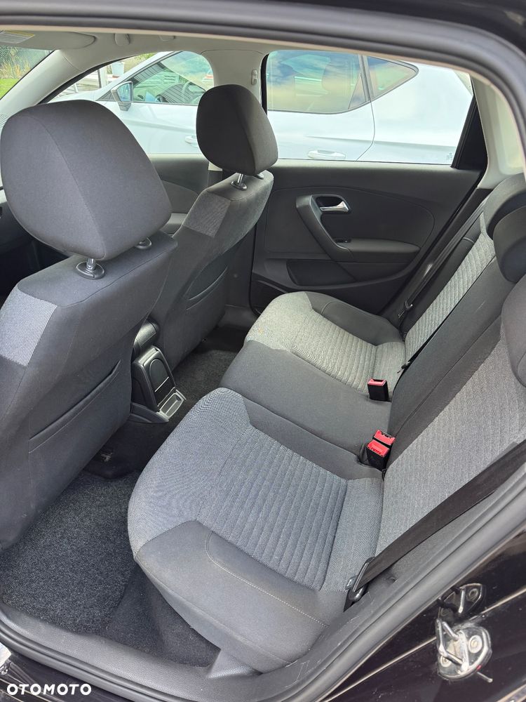Volkswagen Polo - 13