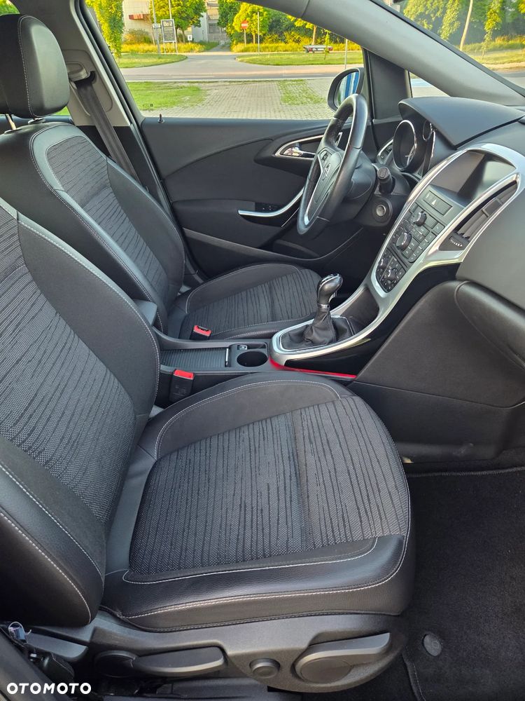 Opel Astra 1.4 Turbo Innovation - 13