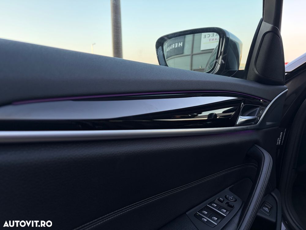 BMW Seria 5 520i AT - 11