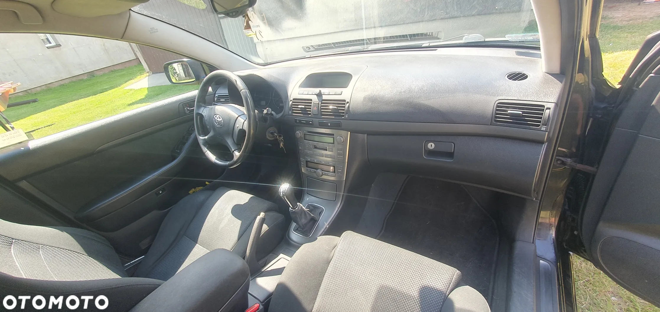 Toyota Avensis 2.0 D-4D High - 12