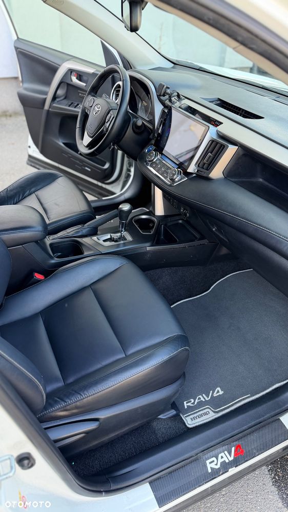 Toyota RAV4 2.5 4x2 Business Edition - 17