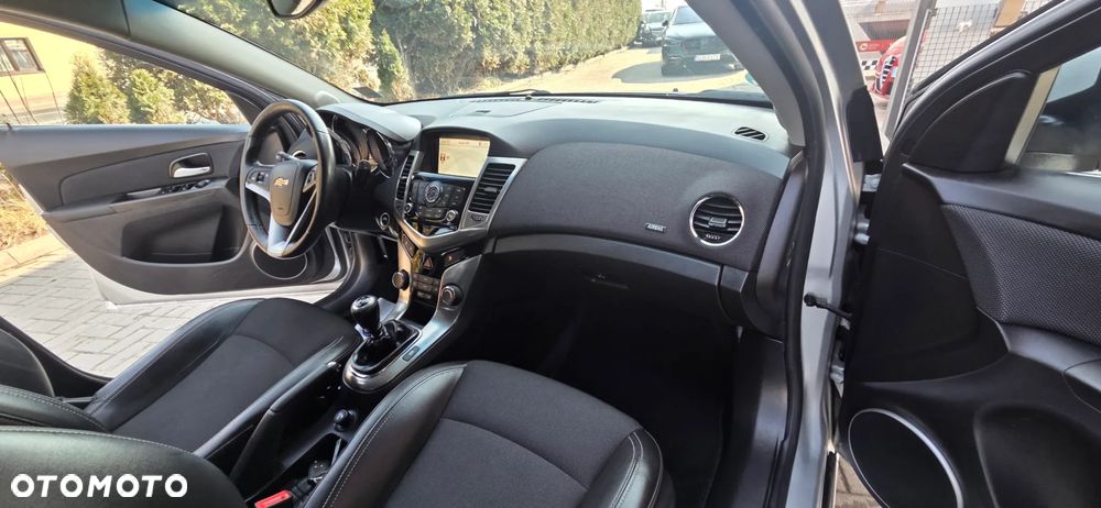 Chevrolet Cruze 1.4 T LTZ - 39
