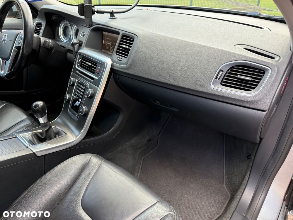Volvo S60 D3 Momentum - 21