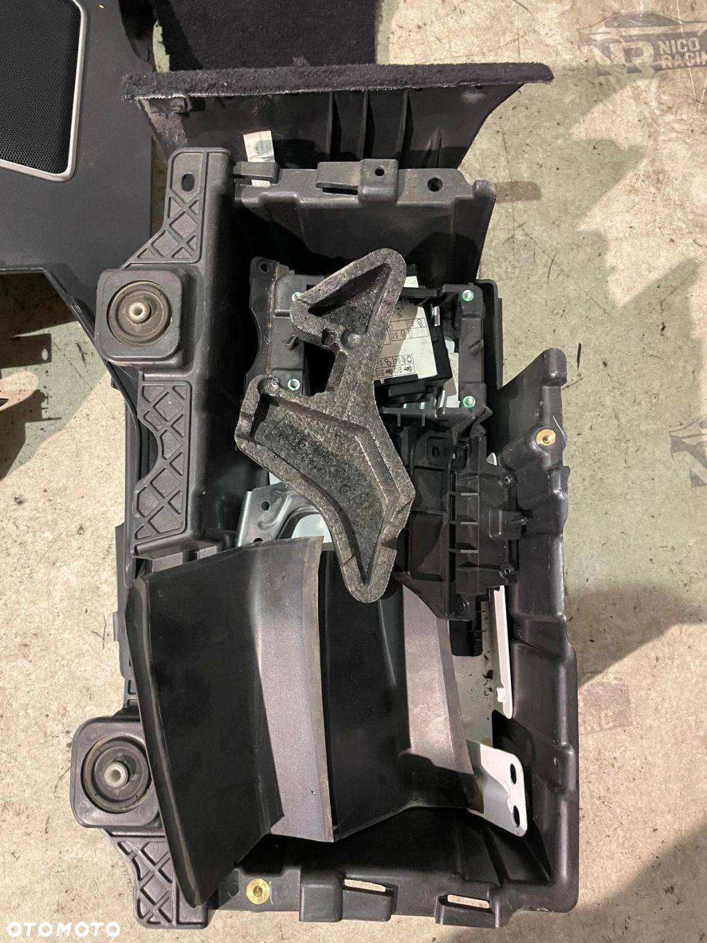 WNĘTRZE BAGAŻNIKA TAPICERKA PLASTIKI BAGAŻNIK RANGE ROVER SPORT L494 - 8