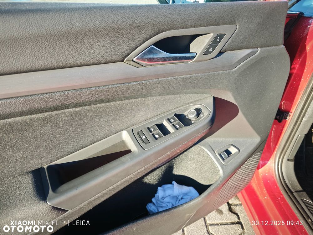 Volkswagen Golf 1.5 TSI EVO Style - 17