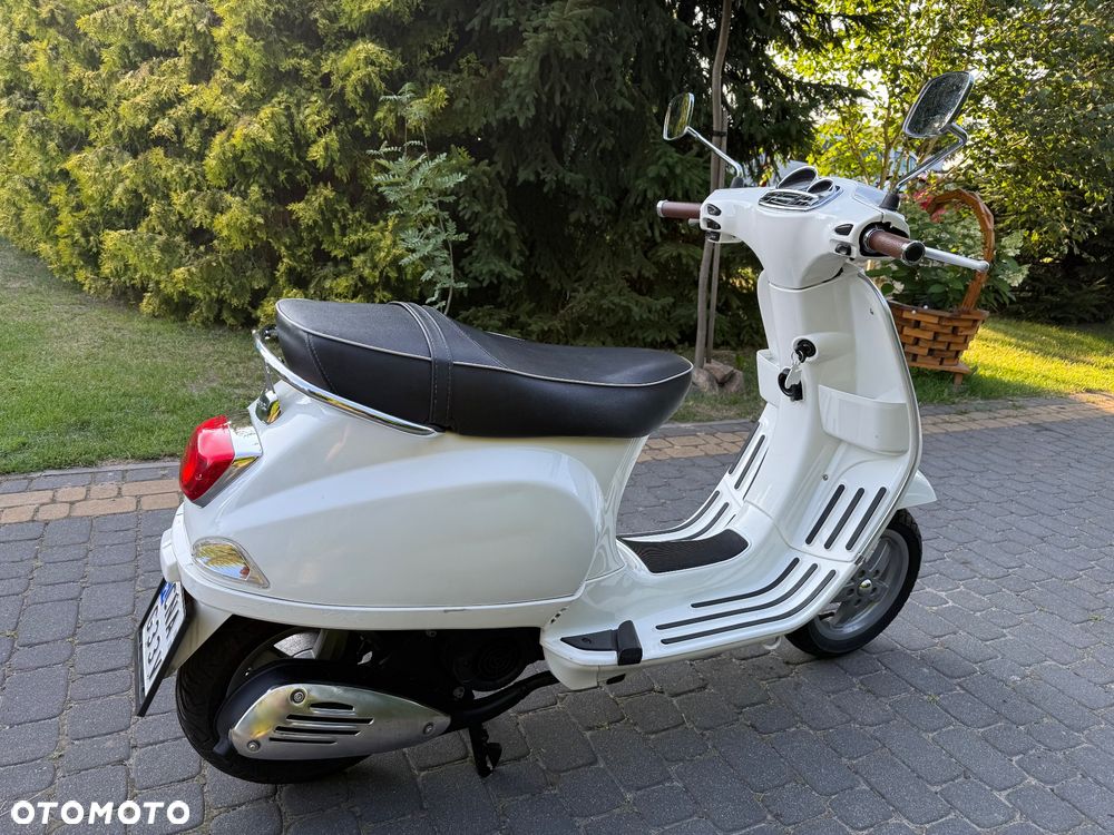 Piaggio Vespa - 3