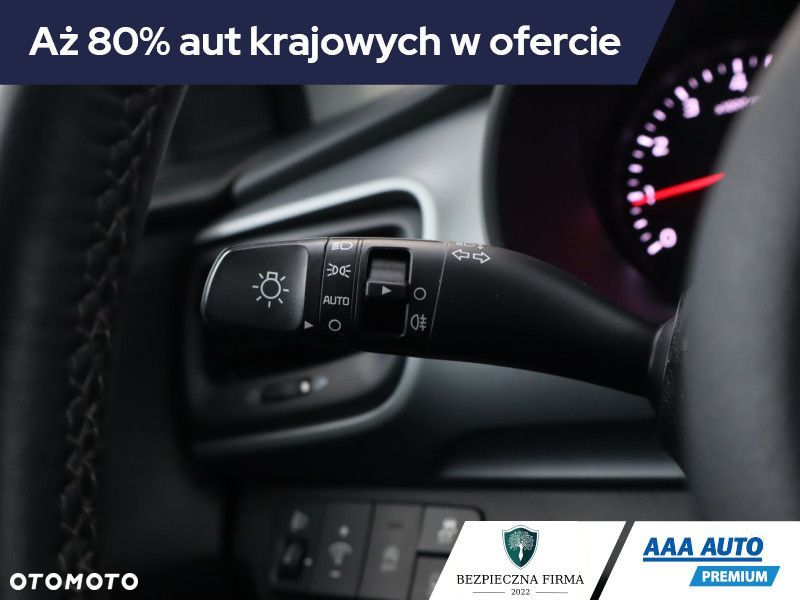 Kia Stonic - 23