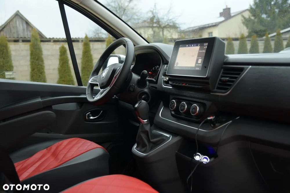 Renault Trafic - 20
