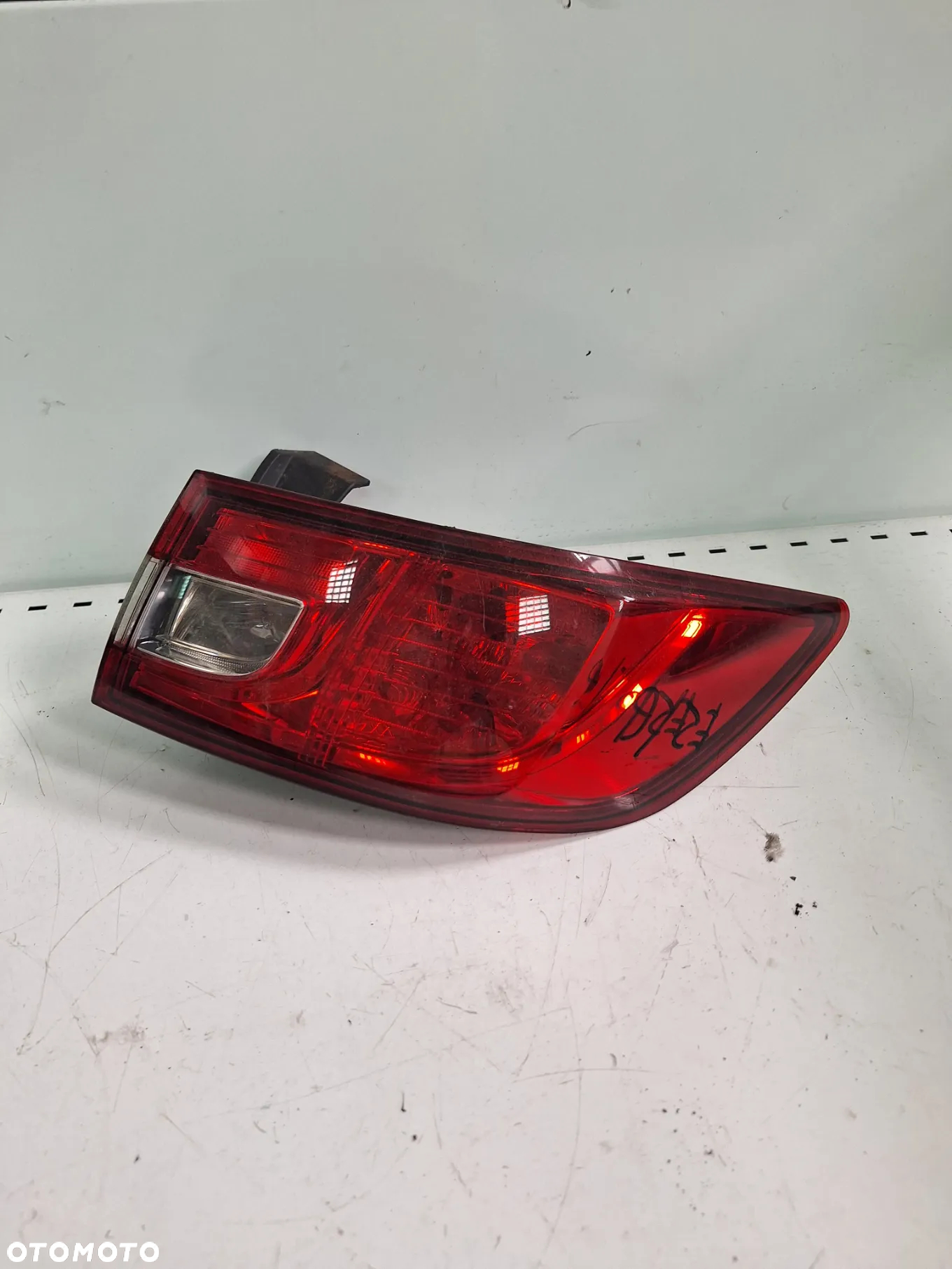 lampa prawa  lub lewa tył CLIO IV 285553752R  (E2/5)  (E2/6) - 7
