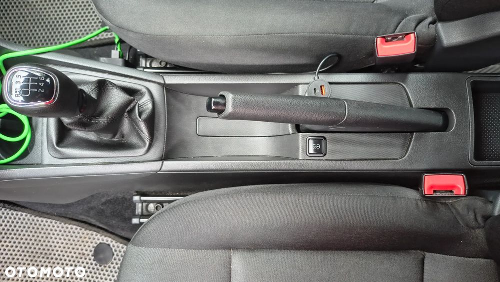 Skoda RAPID 1.2 TSI Active - 13