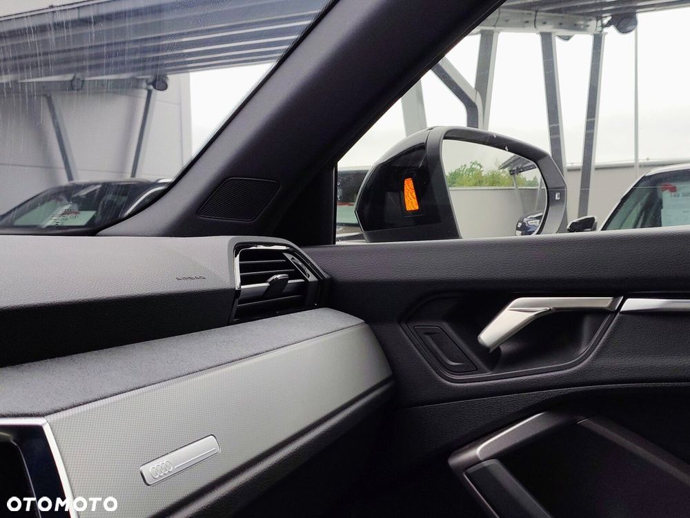 Audi Q3 35 TFSI mHEV S-Line S tronic - 31