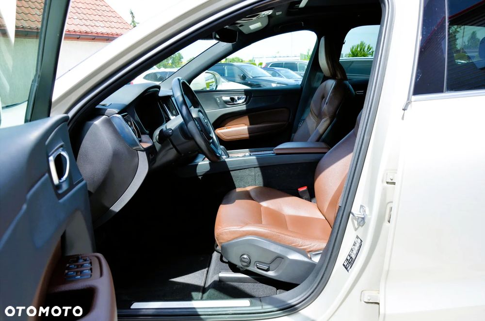 Volvo XC 60 - 10