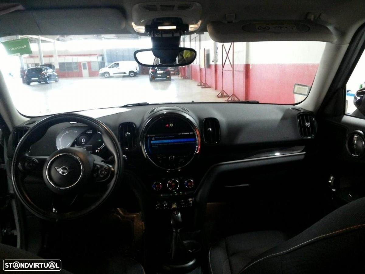 MINI Countryman Cooper SE ALL4 Auto - 6