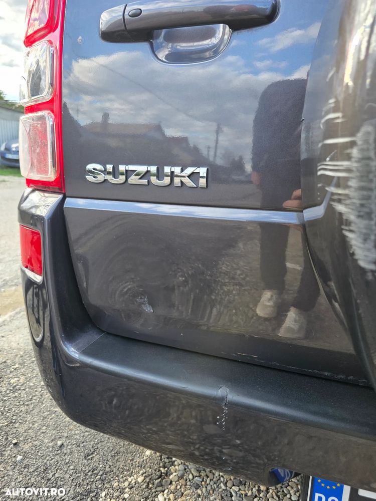 Suzuki Grand Vitara 2.4i JLX - 12