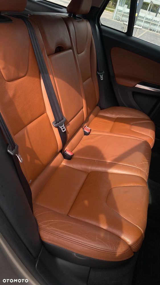 Volvo V60 T4 Summum - 17