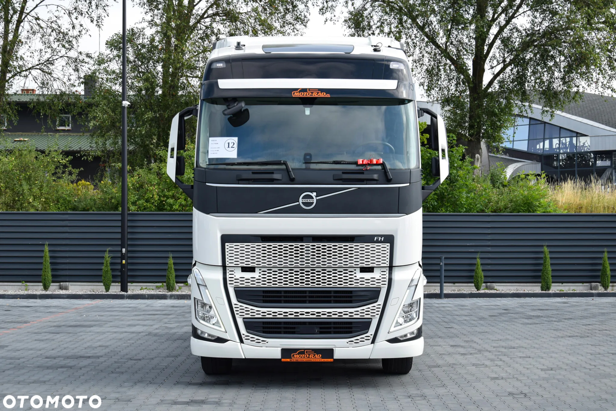 Volvo FH500 / EURO 6 / NOWY MODEL / KLIMATYZACJA POSTOJOWA / ACC / LEDY / 2 ZBIORNIKI PALIWA / FULL SPILERY / SERWISOWANY / SPROWADZONY - 2