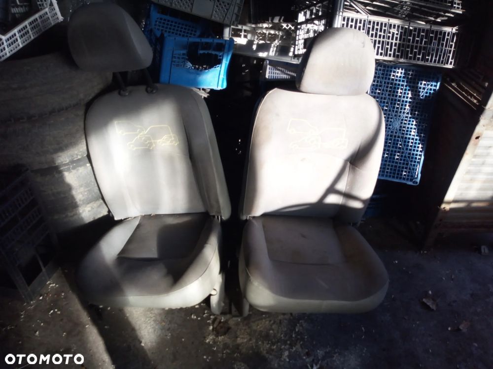 Fotele Renault kangoo - 1